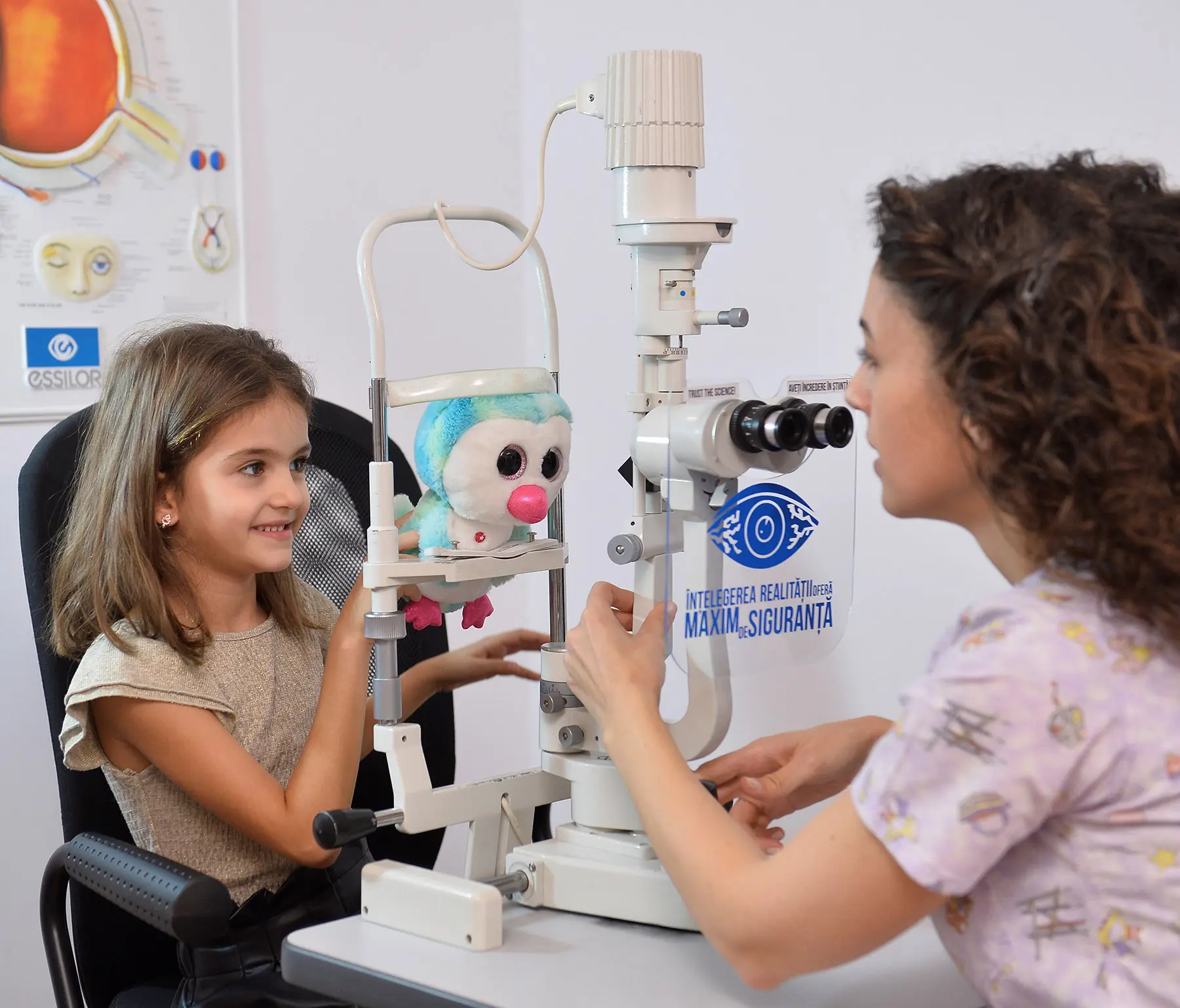 Tratamentul fără operație al afecțiunilor oftalmologice la copil la clinica Ocuvista din București