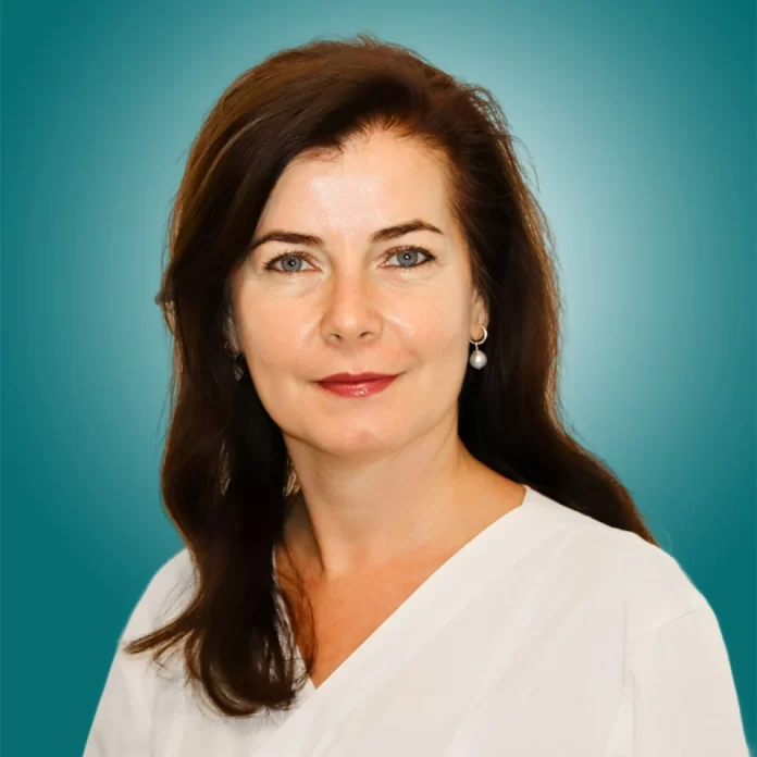Dr.-Alexandra-Lazar Dr. Alexandra Lazăr