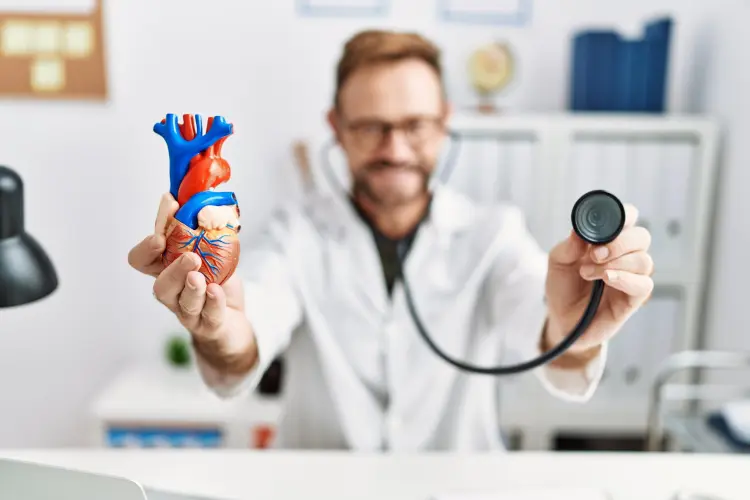 Consulta un cardiolog Cluj Napoca la Mediprax Centrum – Diagnostic, prevenție și tratament pentru sănătatea inimii