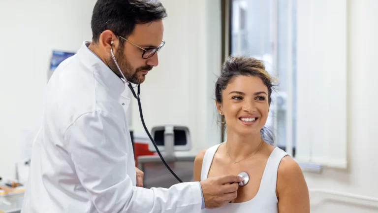 ABest Cardio Cluj-Napoca extinde portofoliul de servicii cardiologice pentru pacienții din regiune: îngrijire la domiciliu, evaluări prin CAS și expertiză universitară